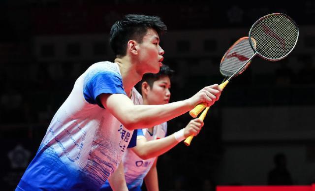 开云体育平台APP-韩国队鏖战马来西亚队,黄鸭组合点燃赛场 第2张 开云体育平台APP-韩国队鏖战马来西亚队,黄鸭组合点燃赛场 第2张