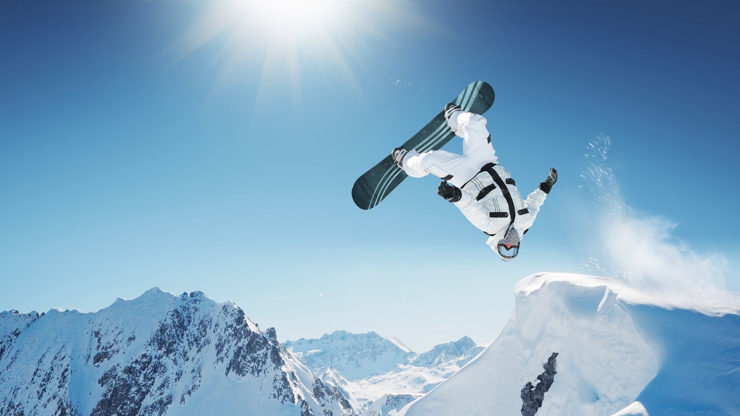 开云体育官网-丹麦斩落伊拉克，伊萨克关键进球定乾坤，维京战吼与两河文明的足球对话