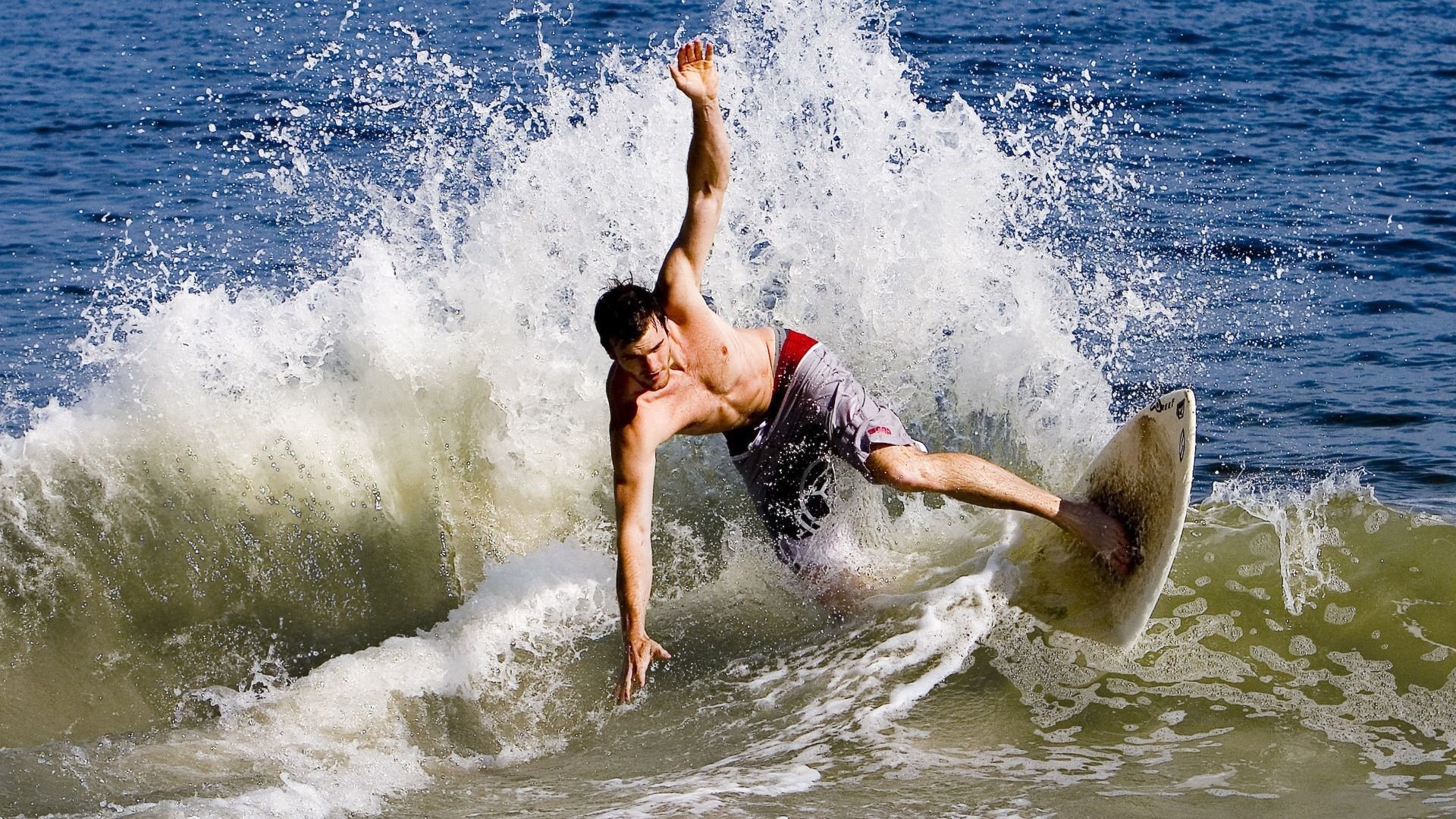 开云体育世界杯-范弗利特爆发，广厦队硬仗取胜猛龙